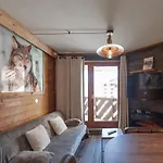 Val Thorens Appartement Vue Sur La Montagne, Au Pied Des Pistes 512